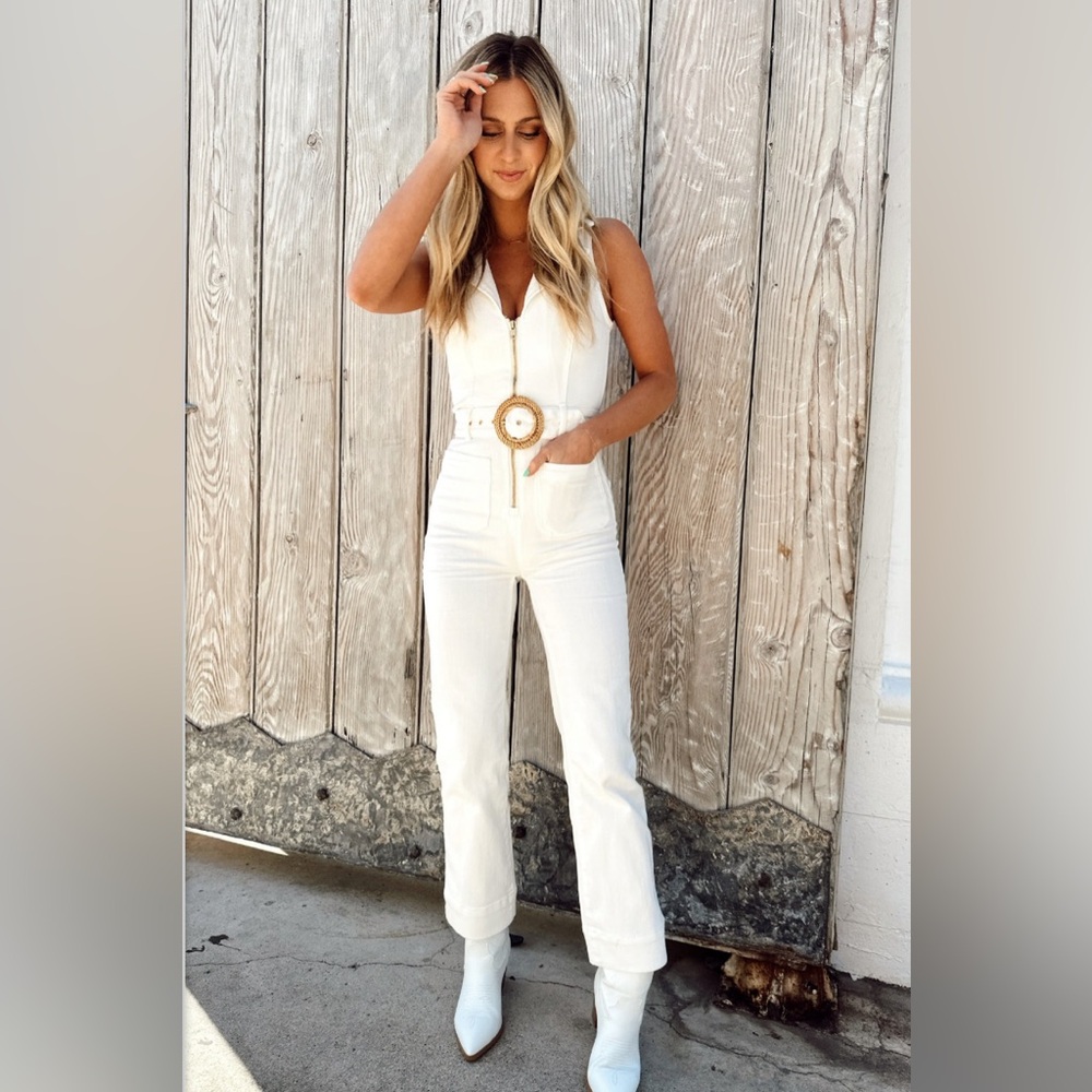 Show me your mumu Jacksonville Cropped Jumpsuit Size M pearly white
